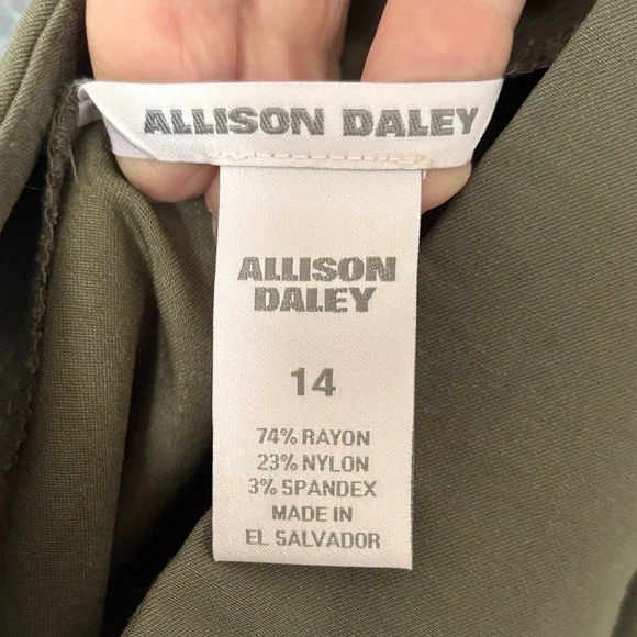 Allison Daley Capri Pull On Woman Pants w/ Pockets 14 Green - Picture 7 of 9